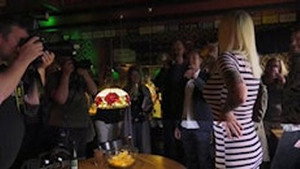 Familien fra Bryggen 12. évad Ep.1 1. epizód