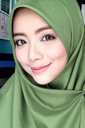 Mira Filzah profil kép