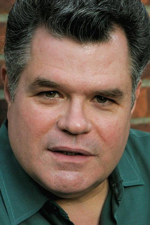 Michael Badalucco profil kép