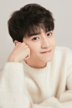 王弘毅 profil kép