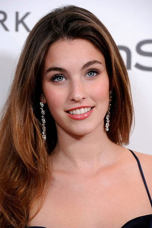 Rainey Qualley profil kép