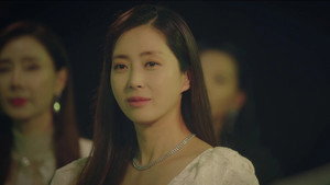 쇼윈도: 여왕의 집 1. évad Ep.1 1. epizód