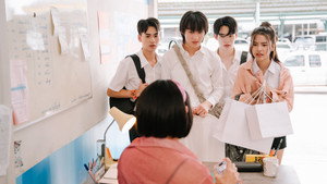 กี่หมื่นฟ้า kép