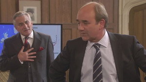 Yes, Prime Minister 1. évad Ep.2 2. epizód