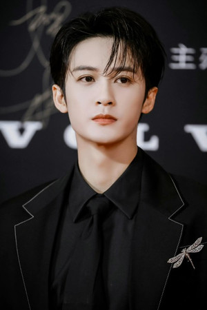 檀健次 profil kép