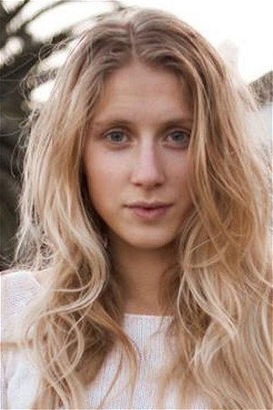 Laura Tønder profil kép