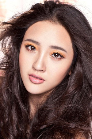 唐艺昕 profil kép