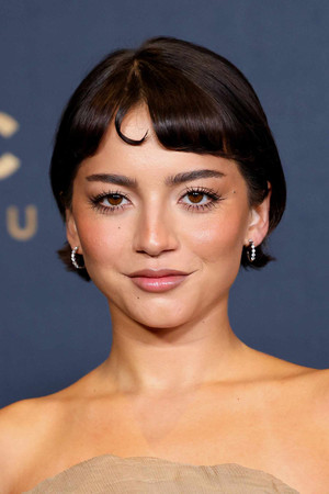 Isabela Merced profil kép