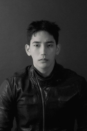 육준서 profil kép