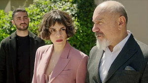 Adım Farah 1. évad Ep.27 27. epizód