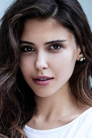 Dilara Aksüyek profil kép