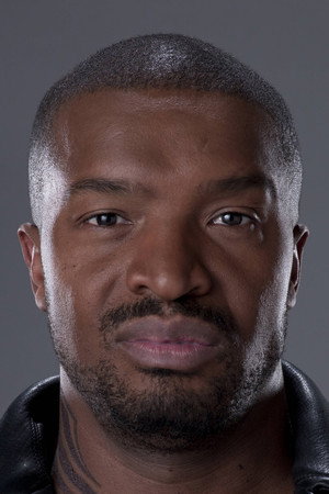 Roger Cross profil kép