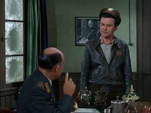 Hogan's Heroes 3. évad Ep.19 19. epizód
