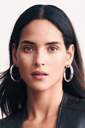 Adria Arjona profil kép