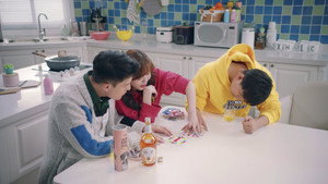 爱情公寓 5. évad Ep.20 20. epizód