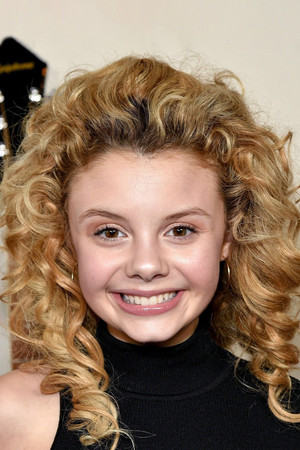 Mallory James Mahoney profil kép