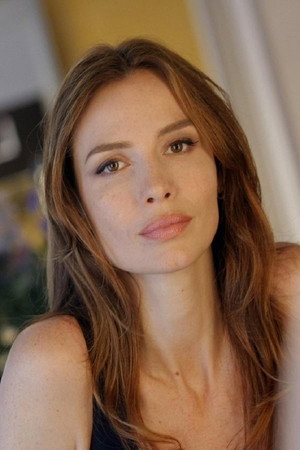 Saffron Burrows profil kép