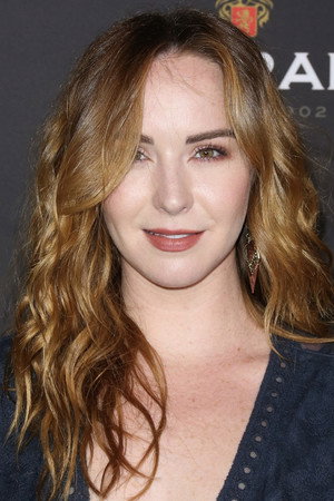 Camryn Grimes profil kép