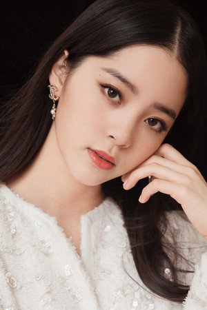 歐陽娜娜 profil kép