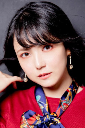 三上枝織 profil kép
