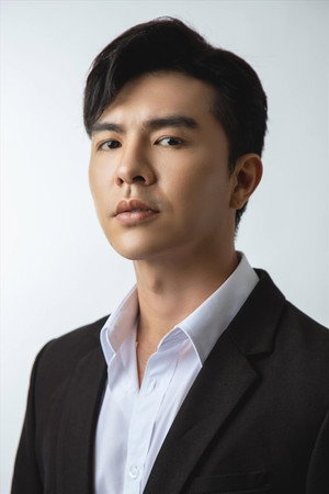 Steven Nguyễn profil kép