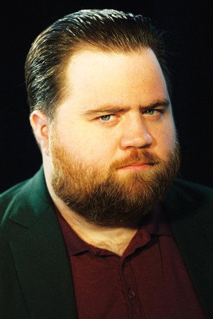 Paul Walter Hauser profil kép