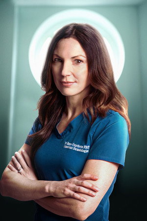 The Bad Skin Clinic poszter