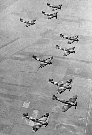 Clash of Wings 1. évad (1998-01-01) poszter
