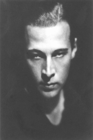 Rudolph Valentino profil kép