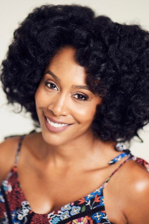 Simone Missick profil kép