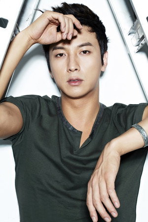 박건형 profil kép