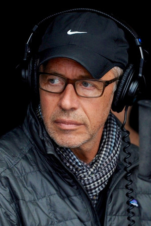 Peter Chelsom profil kép