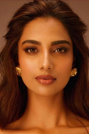 Meenakshi Chaudhary profil kép