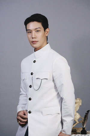 จาฤกรติชา poszter
