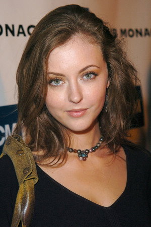 Katharine Isabelle profil kép