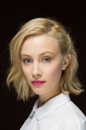 Sarah Gadon profil kép