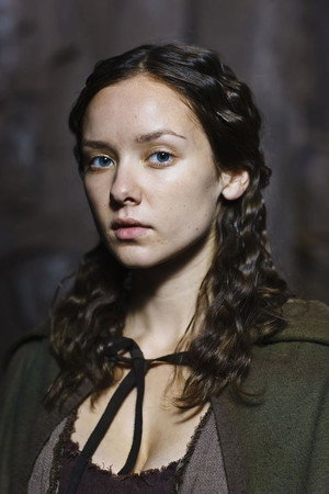 Alexandra Dowling profil kép