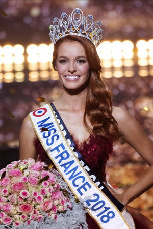 Miss France 31. évad (2017-12-16) poszter