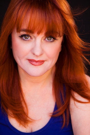 Julie Brown profil kép