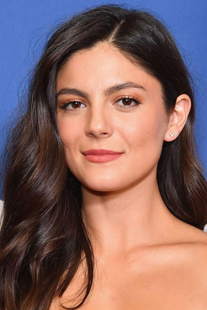 Monica Barbaro profil kép