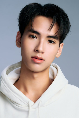 จิรชาติ บุษปวนิช profil kép