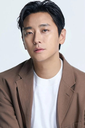 주지훈 profil kép