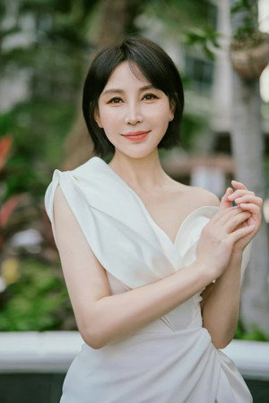 Yue Li Na profil kép