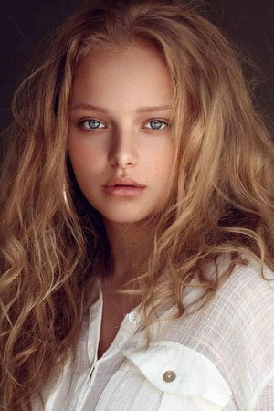 Amiah Miller profil kép