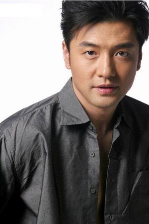 王策 profil kép