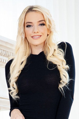 Kenna James profil kép