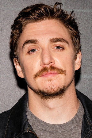 Kyle Gallner profil kép