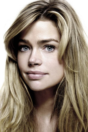 Denise Richards profil kép