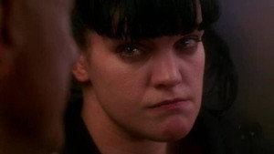 NCIS: Tengerészeti helyszínelők 3. évad Ep.21 Vérfürdő
