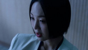 블러디 플라워 kép